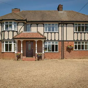 Guest house Harwood House ****