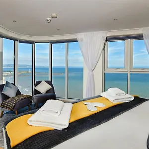 Just Wales - Meridian Quay Penthouses Apartment